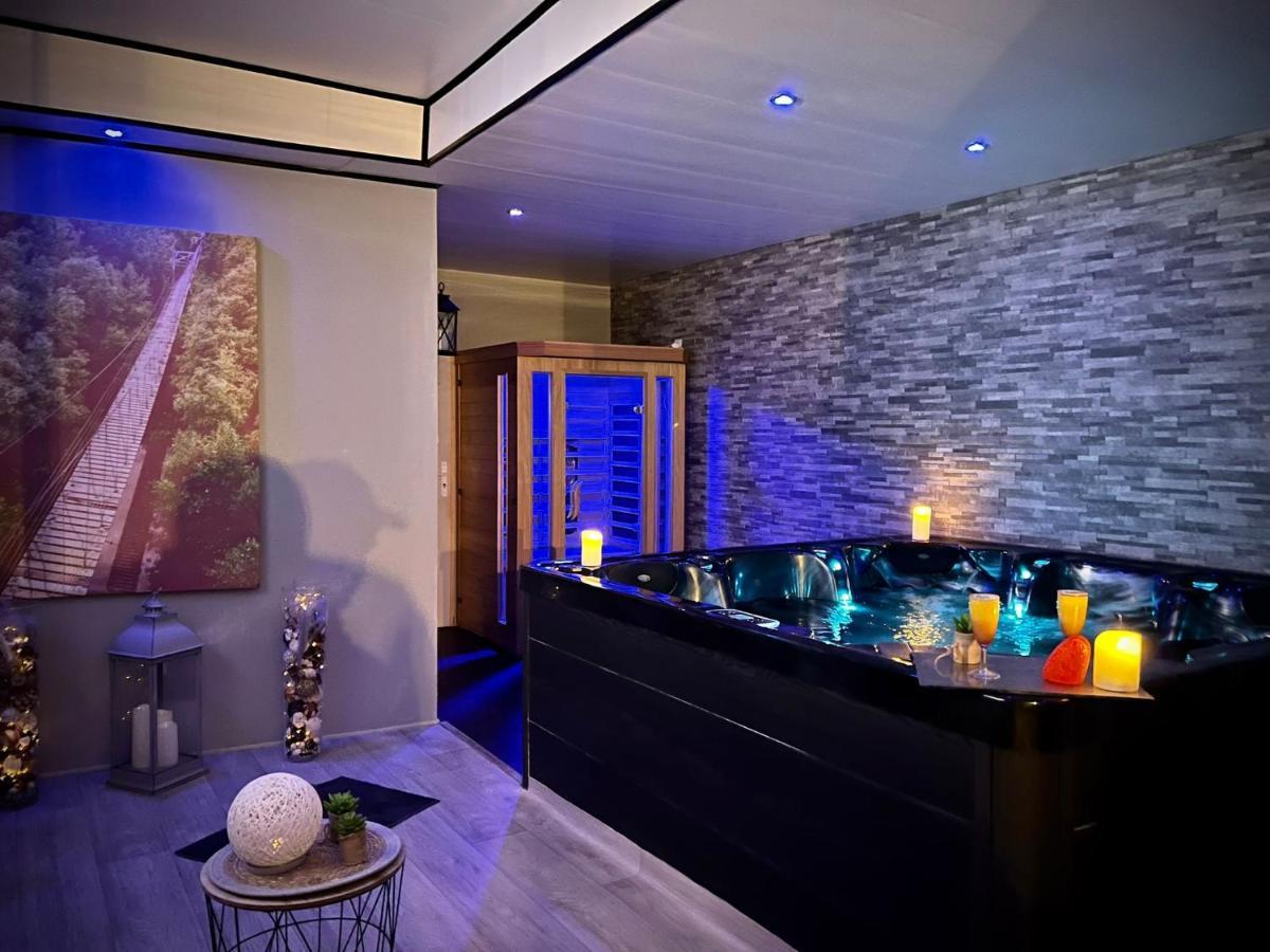 Apartament Logement Privatif Avec Jacuzzi Bergues Zewnętrze zdjęcie